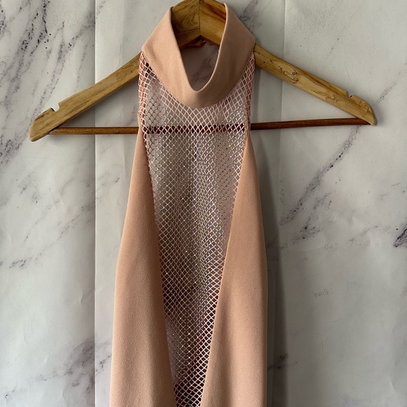 FASHION NOVA - LIGHT PINK RHINESTONE BACKLESS HALTER NECK MINI DRESS SMALL - Picture 10 of 10